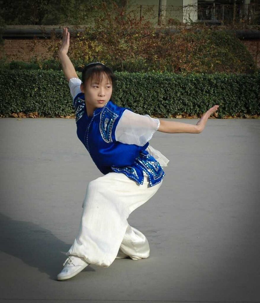 uniforme kung fu - mujer blanco azul